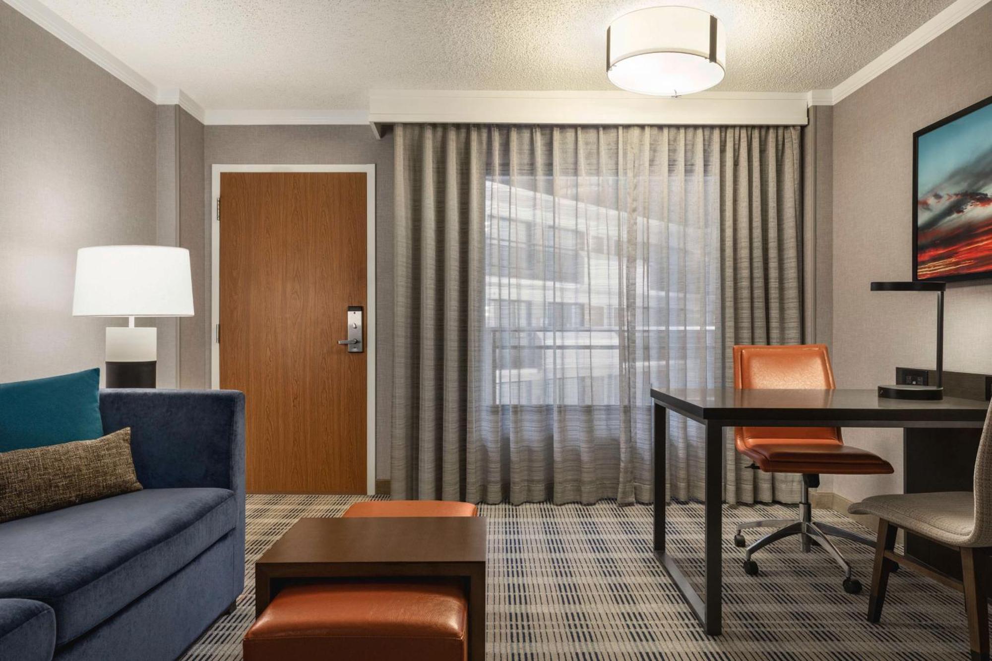 Embassy Suites By Hilton Kansas City Overland Park Dış mekan fotoğraf