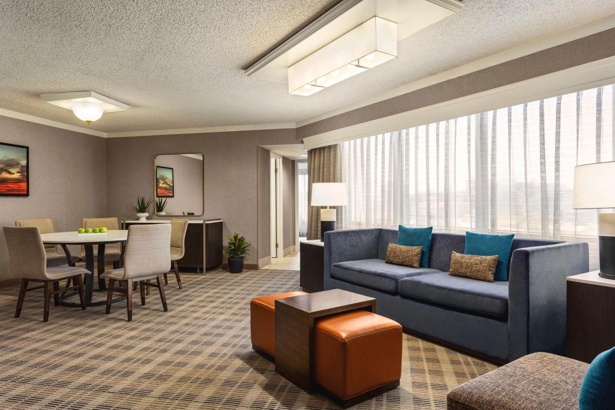 Embassy Suites By Hilton Kansas City Overland Park Dış mekan fotoğraf